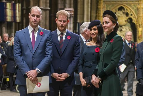 kraljica se udeleži bogoslužja v opatiji Westminster, ki obeležuje stoletnico premirja