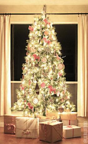 božično drevo v skandinavskem slogu
