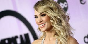 Carrie Underwood se udeleži podelitve ameriških glasbenih nagrad 2022 v Microsoftovem gledališču 20. novembra 2022 v Los Angelesu v Kaliforniji, fotografija tommasa boddiwireimage