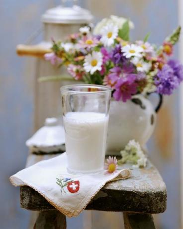 7 načinov, kako organsko mleko dela čudeže na vašem zdravju