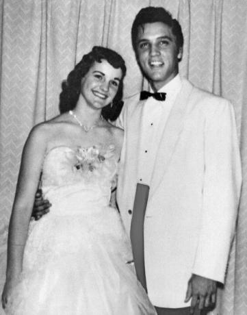 Elvis Presley in Dixie Locke na maturantski ples v Memphisu, 1955
