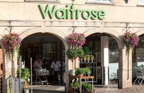 trgovina v supermarketu waitrose, Marlborough, Wiltshire