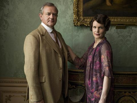 Hugh Bonneville kot Robert in Elizabeth McGovern kot Cora v Downton Abbey S06E08