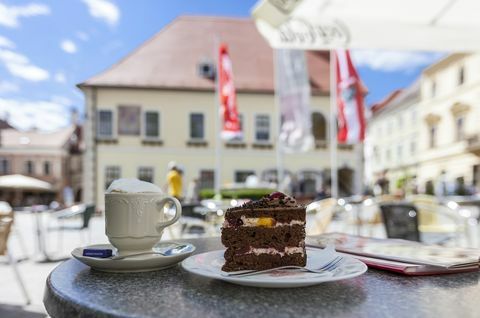 Območje za pešce v središču mesta Moedling - Avstrija