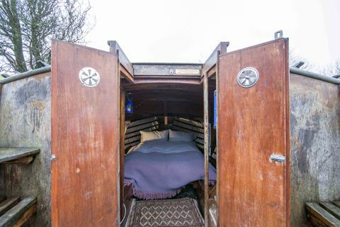 Airbnb Boatel postelja