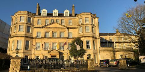 Odpiramo države, ki živijo v državi Bath in Harrogate - najboljši hoteli Bath in Harrogate