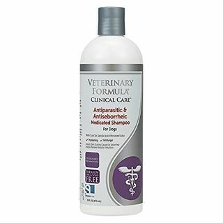 Veterinary Formula Clinical Care protiparazitski in antiseboroični zdravilni šampon za pse